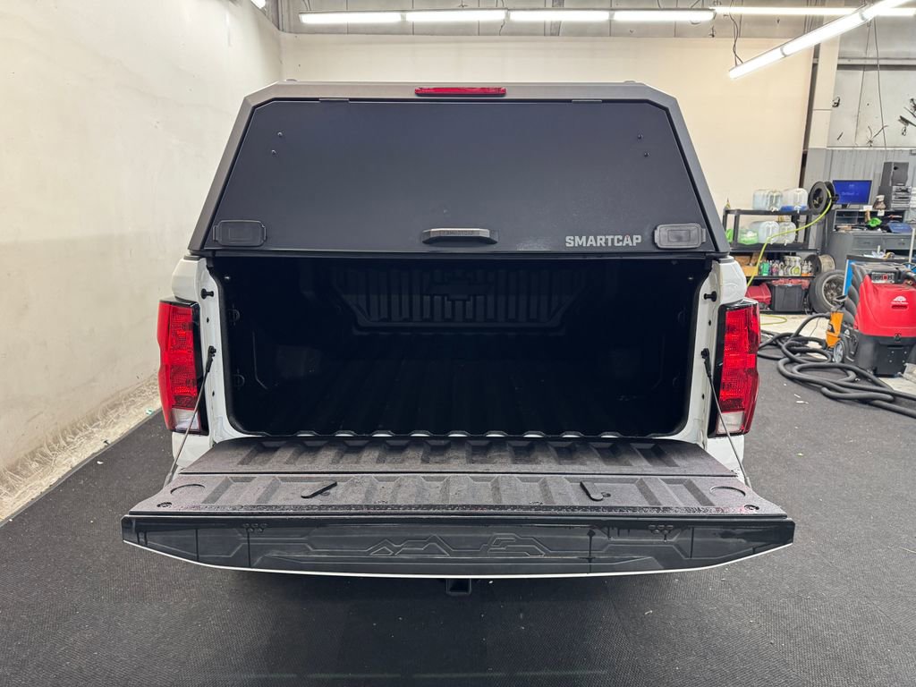 Used 2025 Chevrolet Colorado Trail Boss image 6