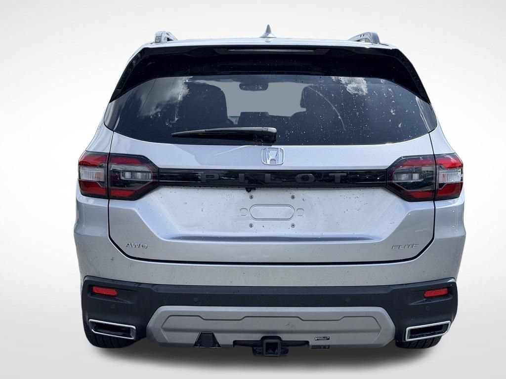 Used 2025 Honda Pilot Elite image 6