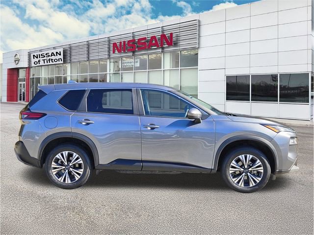 Certified 2023 Nissan Rogue SV image 3