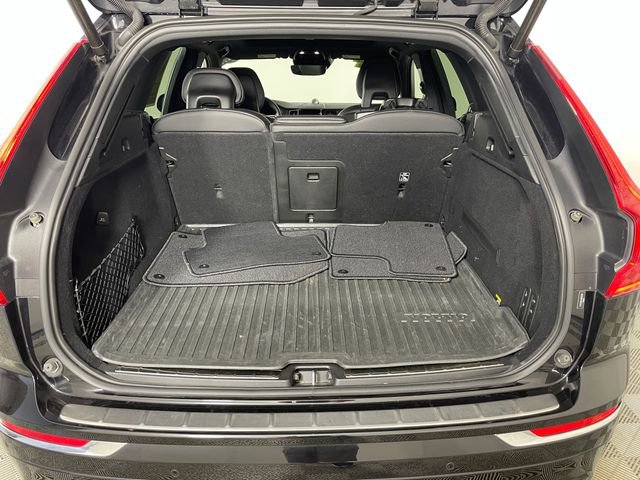 Used 2018 Volvo XC60 T6 Inscription w/ Luxury Seat Package AWD/4WD image 13