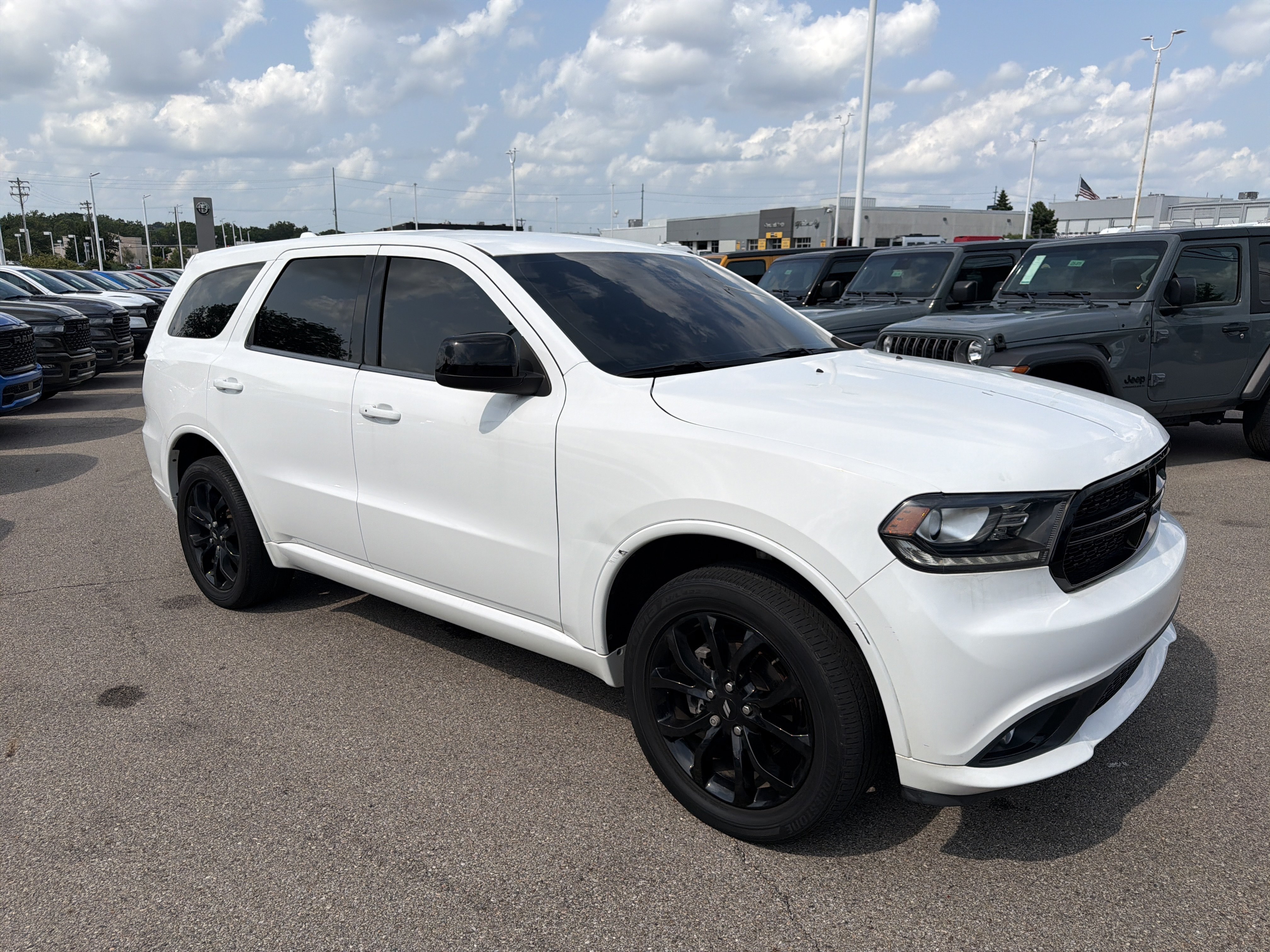 Used 2020 Dodge Durango SXT AWD/4WD image 12