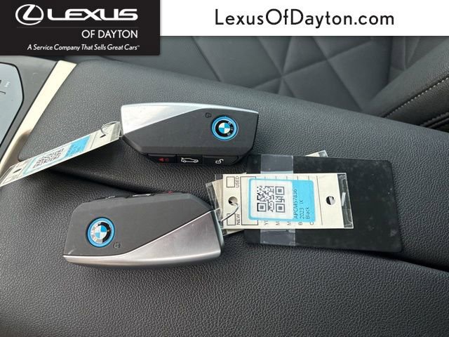 Used 2023 BMW iX xDrive50 image 36