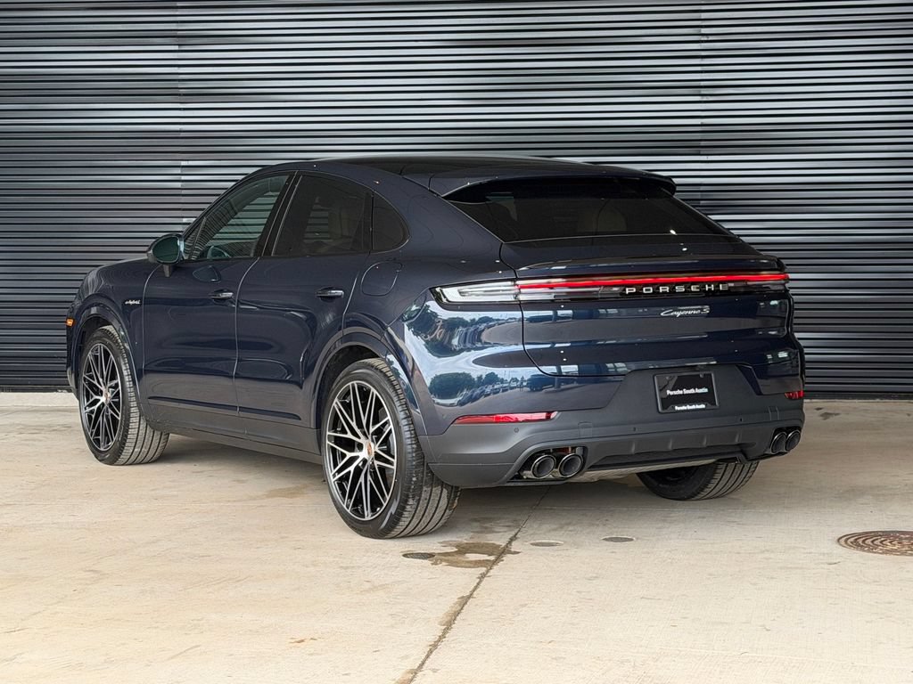 New 2026 Porsche Cayenne S AWD/4WD image 3