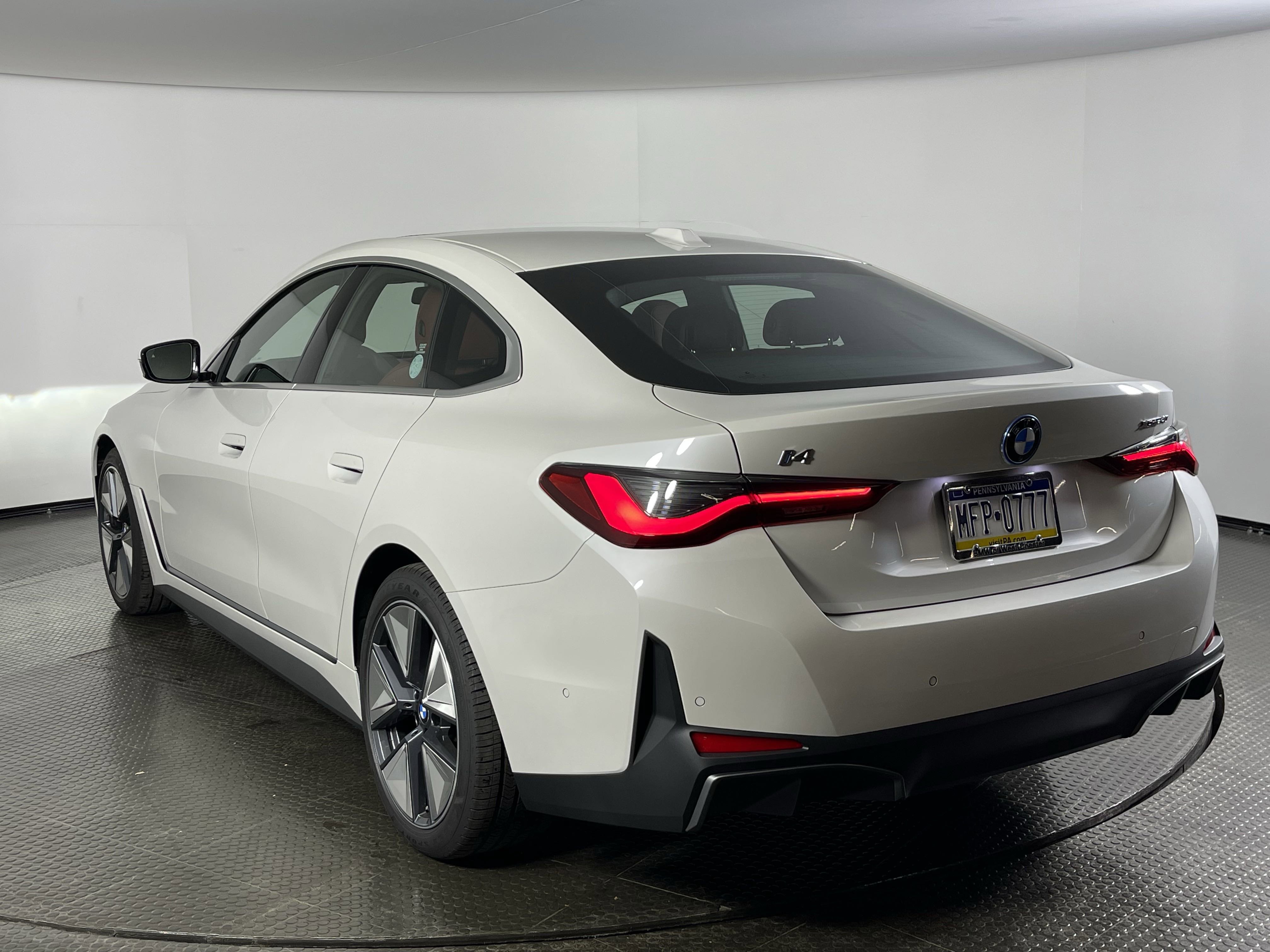 Used 2025 BMW i4 xDrive40i w/ Premium Package image 6