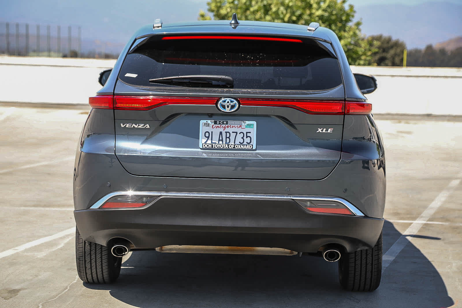 Used 2024 Toyota Venza XLE AWD/4WD image 6