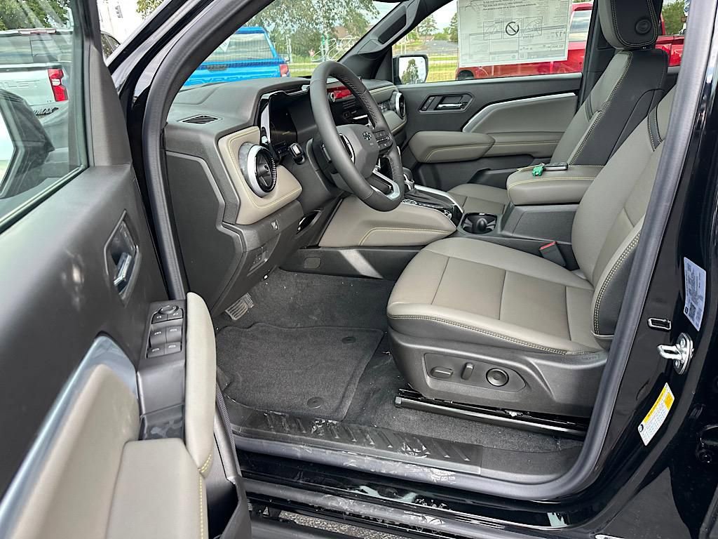 New 2026 Chevrolet Colorado ZR2 w/ Technology Package image 13