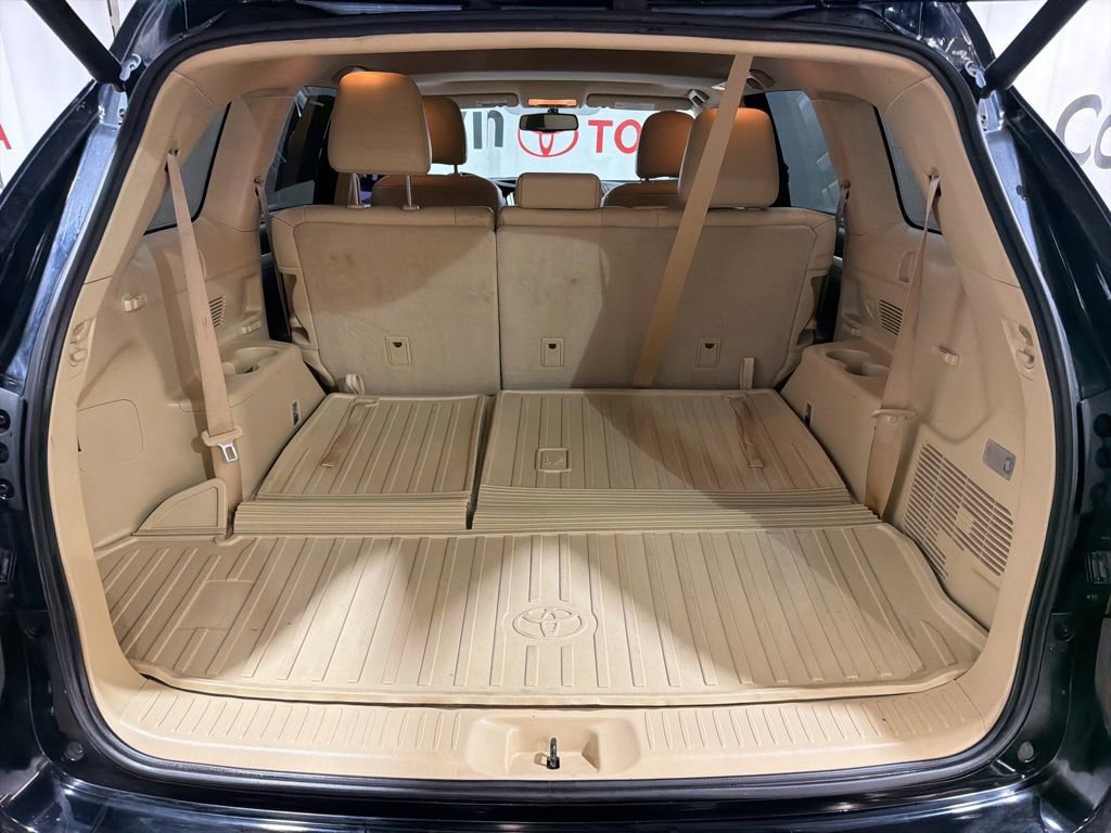 Used 2016 Toyota Highlander XLE AWD/4WD image 18