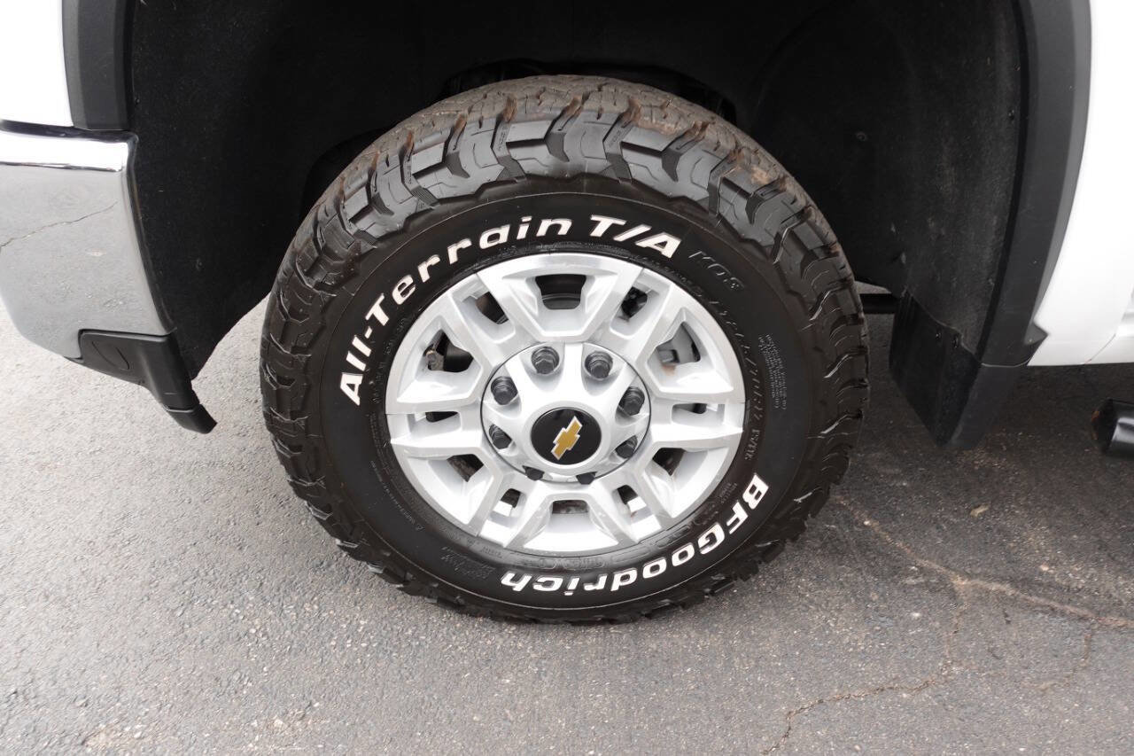 Used 2023 Chevrolet Silverado 2500 LT w/ Snow Plow Prep/Camper Package image 51