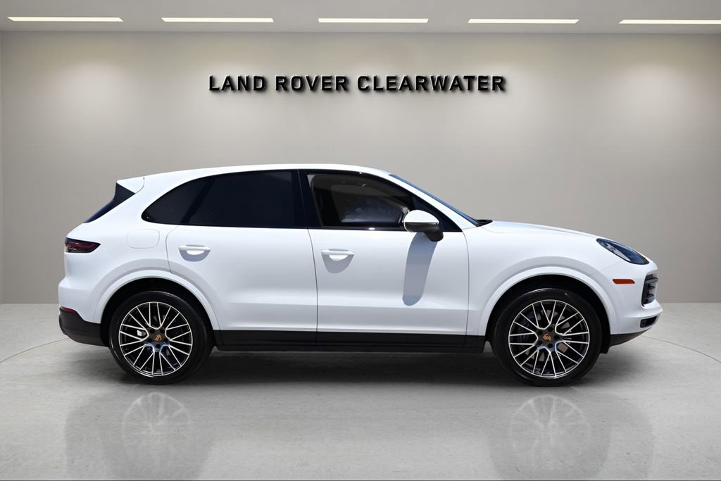 Used 2021 Porsche Cayenne AWD/4WD image 6