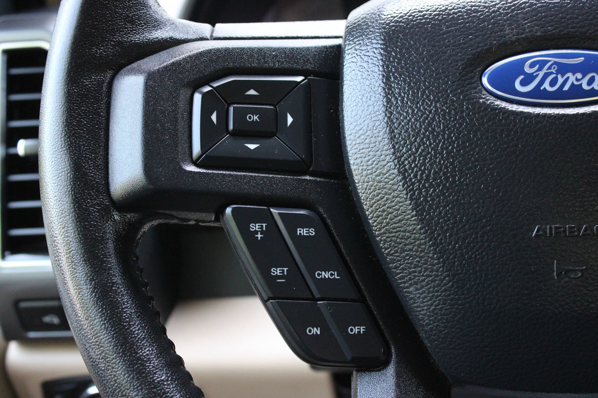 Used 2019 Ford F150 XLT w/ Equipment Group 302A Luxury AWD/4WD image 34