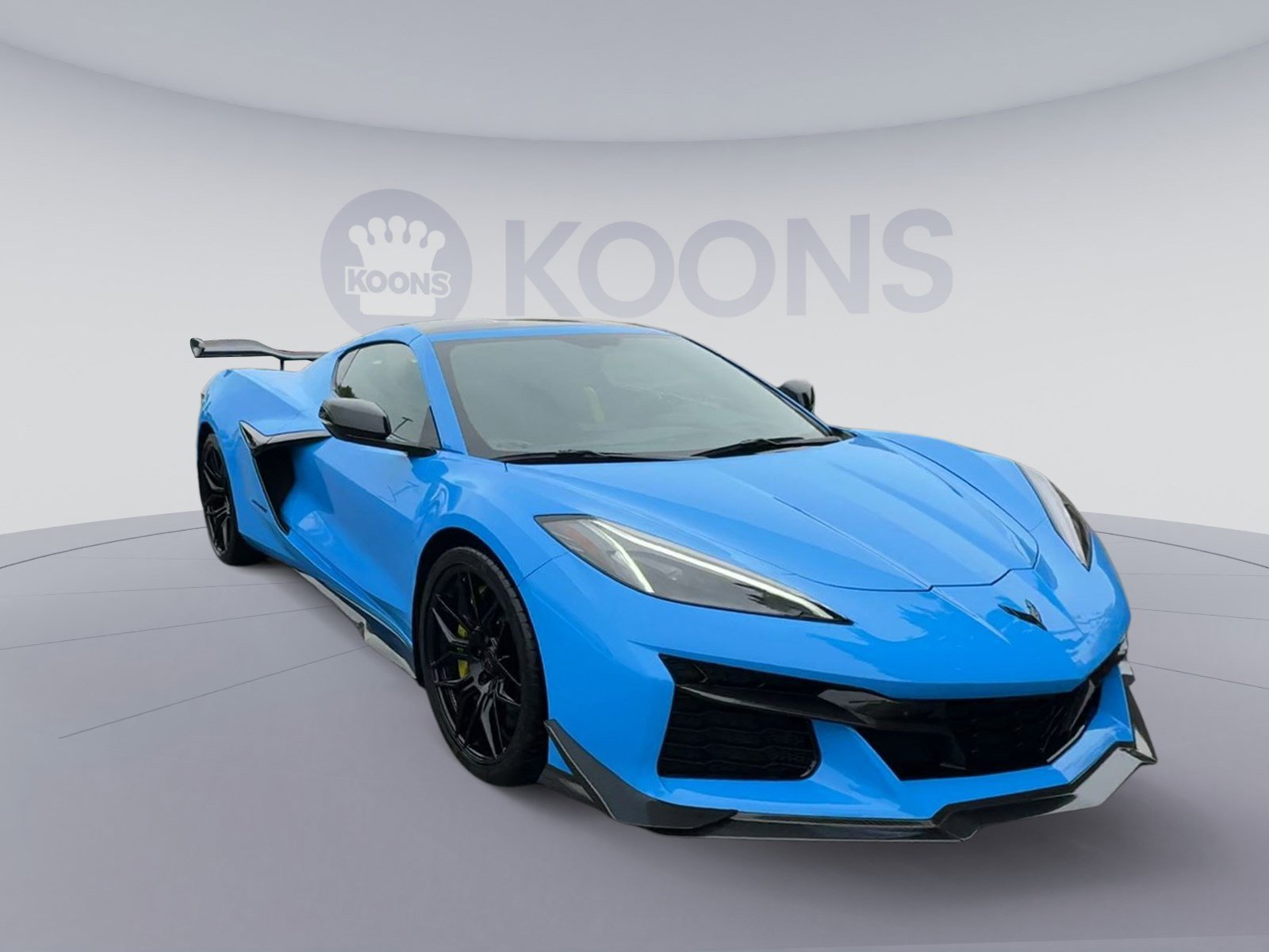 Used 2023 Chevrolet Corvette Z06 w/ Engine Appearance Package RWD image 2