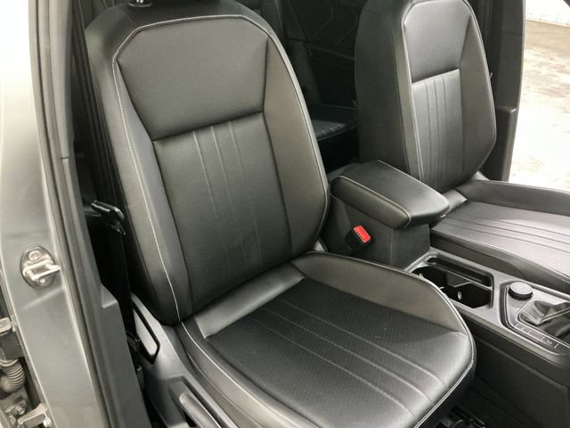 Used 2022 Volkswagen Tiguan SE R-Line image 54