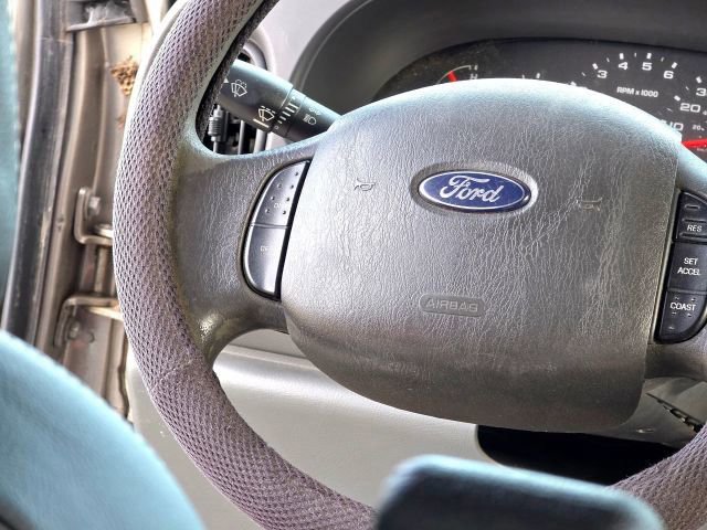 Used 2007 Ford E-350 and Econoline 350 Super Duty image 13