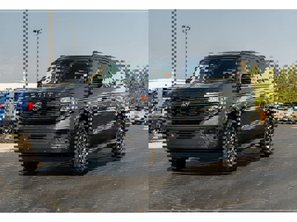 Used 2025 Ford Expedition Max Active image 2