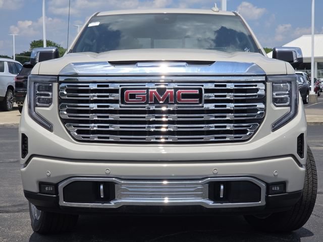 New 2026 GMC Sierra 1500 Denali w/ Denali Reserve Package AWD/4WD image 13