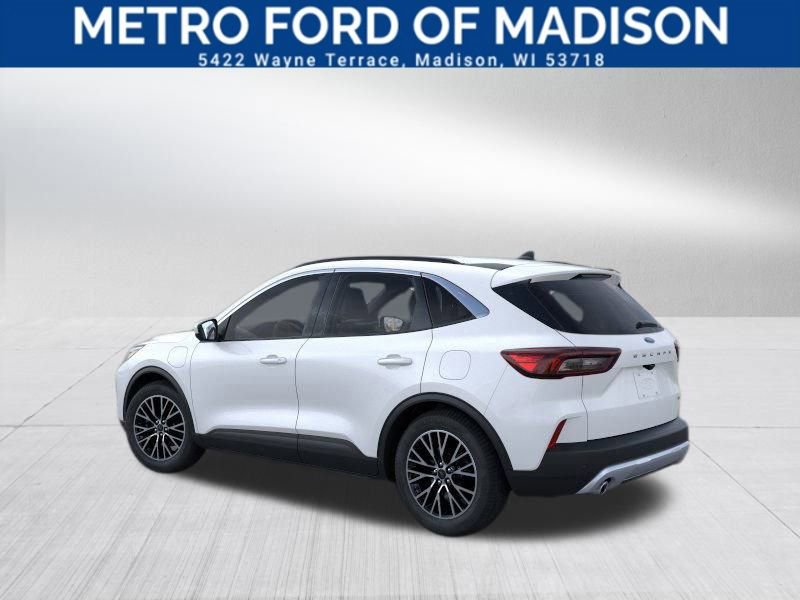 Used 2024 Ford Escape SE image 4