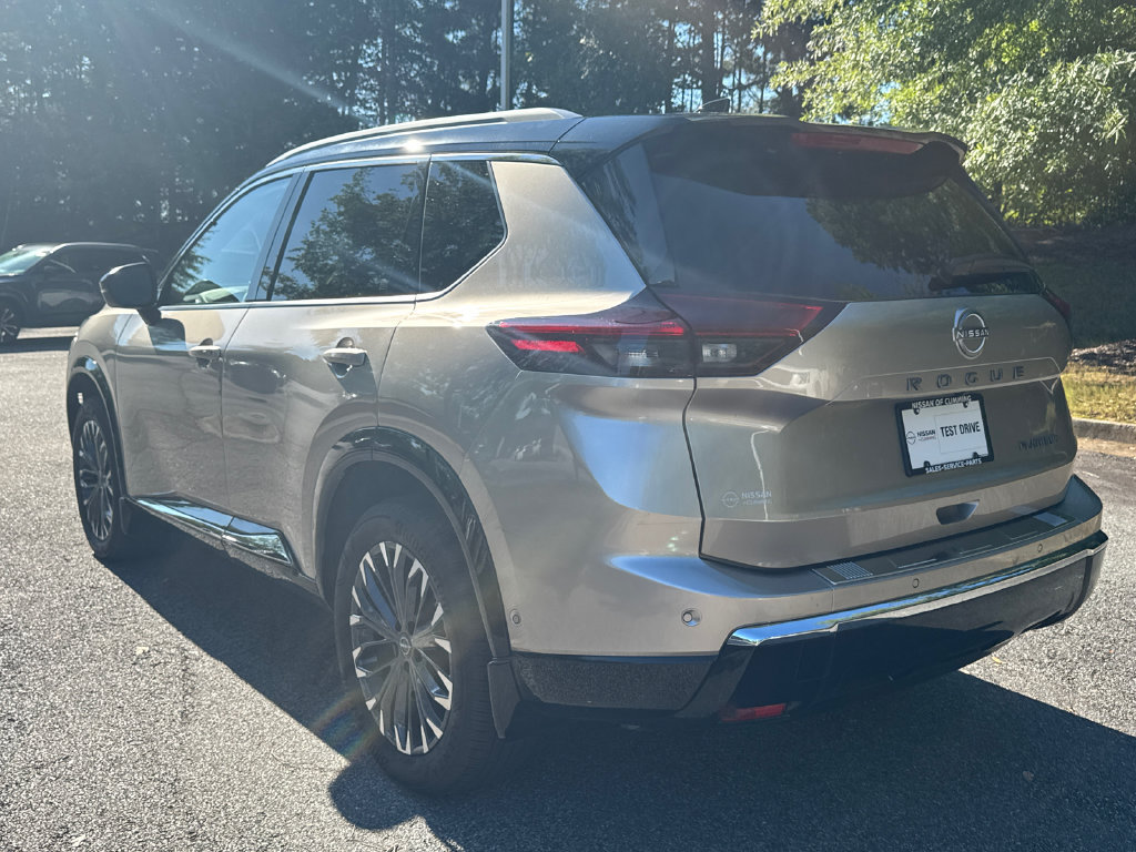 Certified 2024 Nissan Rogue Platinum w/ Platinum Premium Package FWD image 7