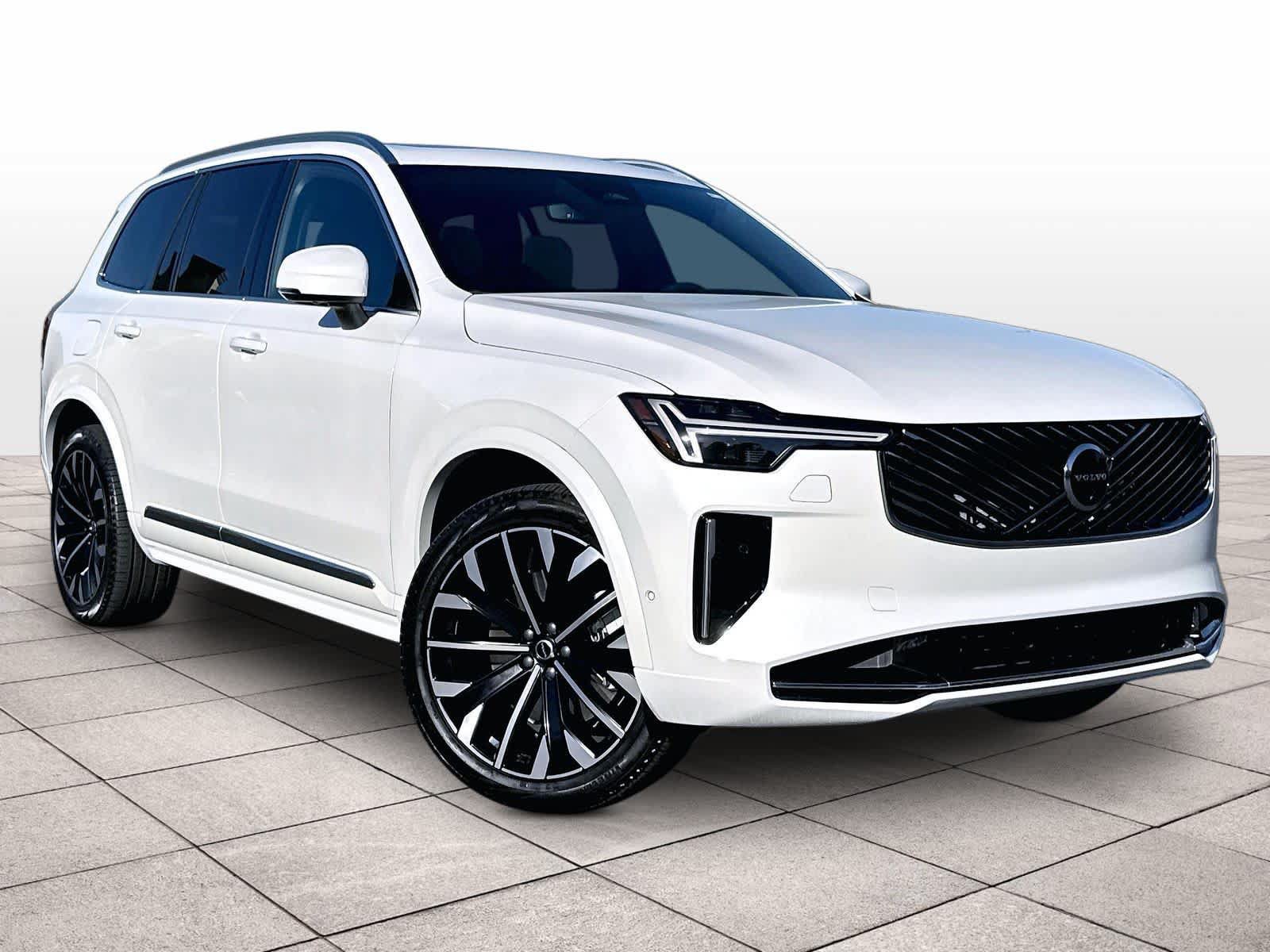 Used 2026 Volvo XC90 T8 Plus w/ Protection Package Premier AWD/4WD image 2