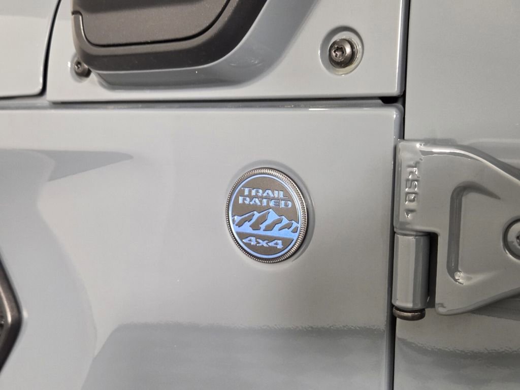 Certified 2025 Jeep Wrangler Sahara w/ Safety Group image 11