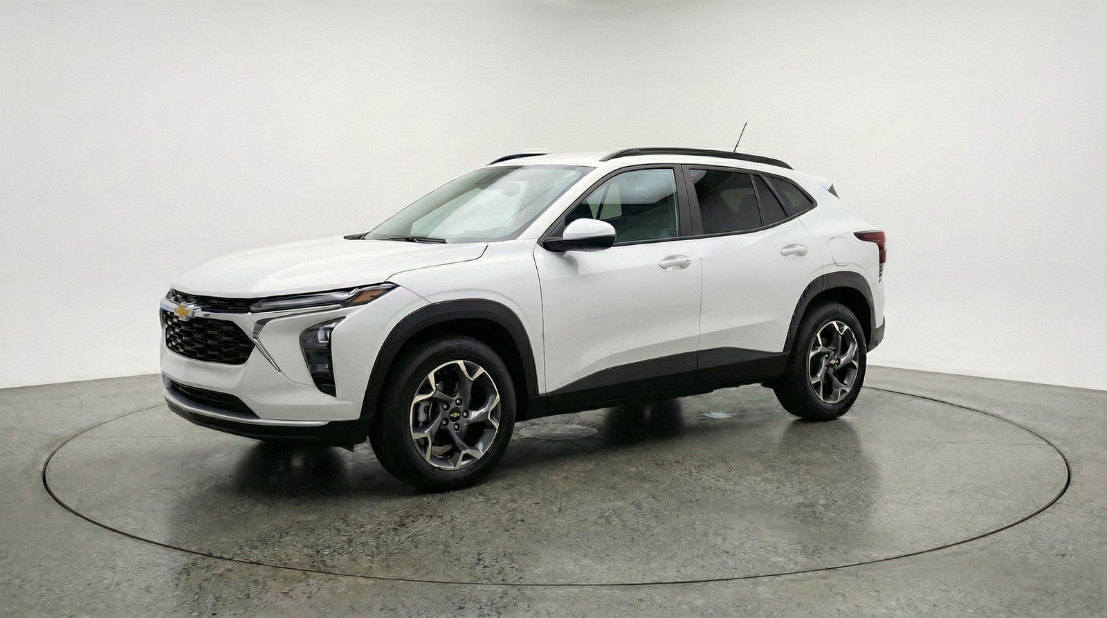 Used 2025 Chevrolet Trax LT FWD image 3
