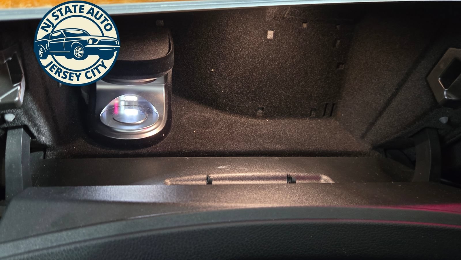 Used 2018 Mercedes-Benz E 300 4MATIC w/ Premium 3 Package (Q03) image 21