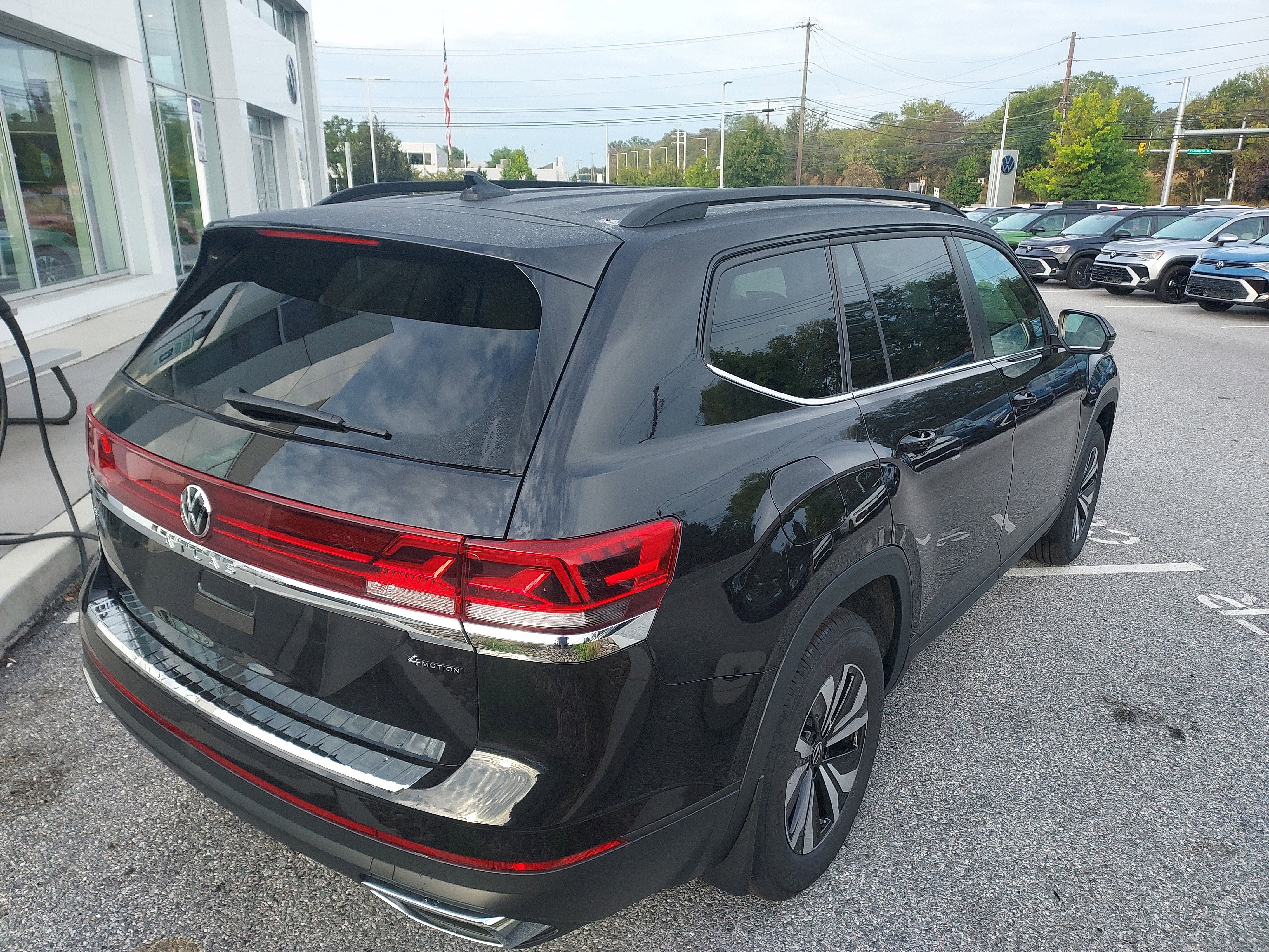 New 2026 Volkswagen Atlas SE image 5