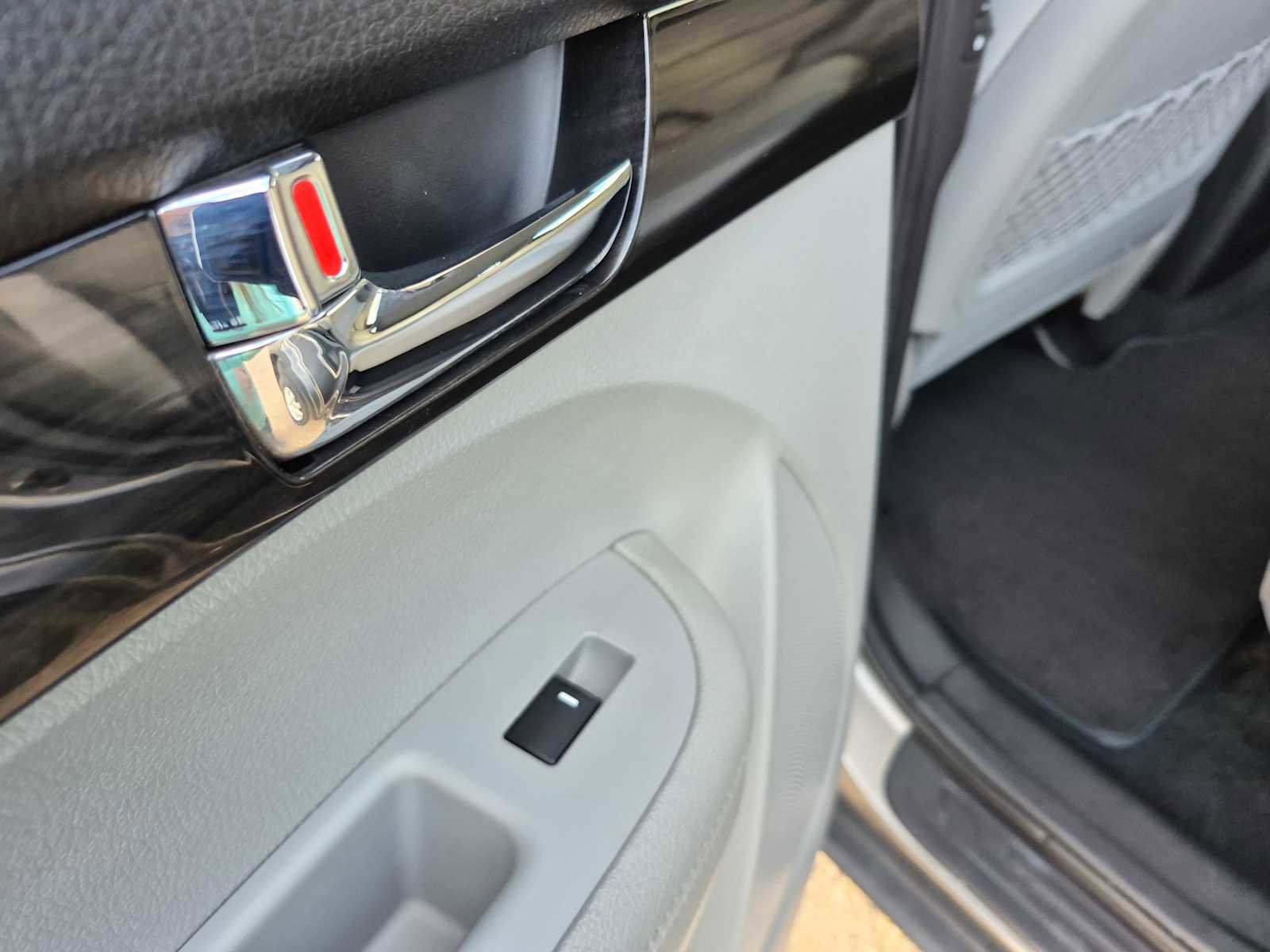 Used 2013 Kia Sorento LX w/ Convenience Pkg image 28