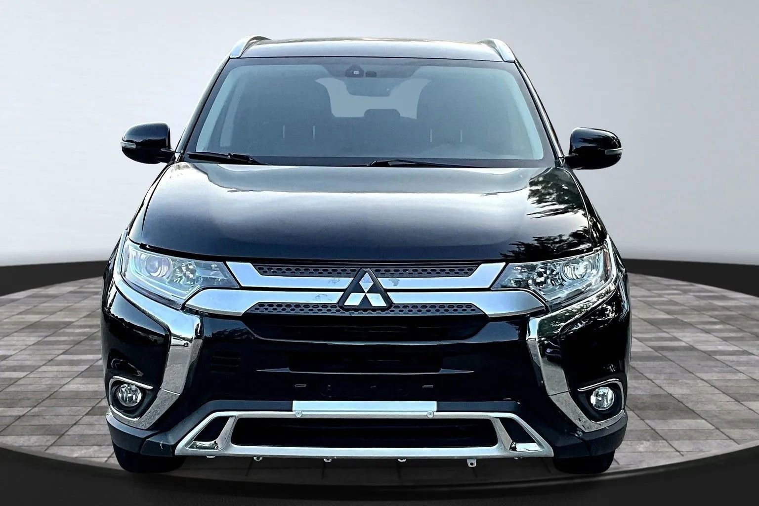 Used 2019 Mitsubishi Outlander SEL FWD image 3