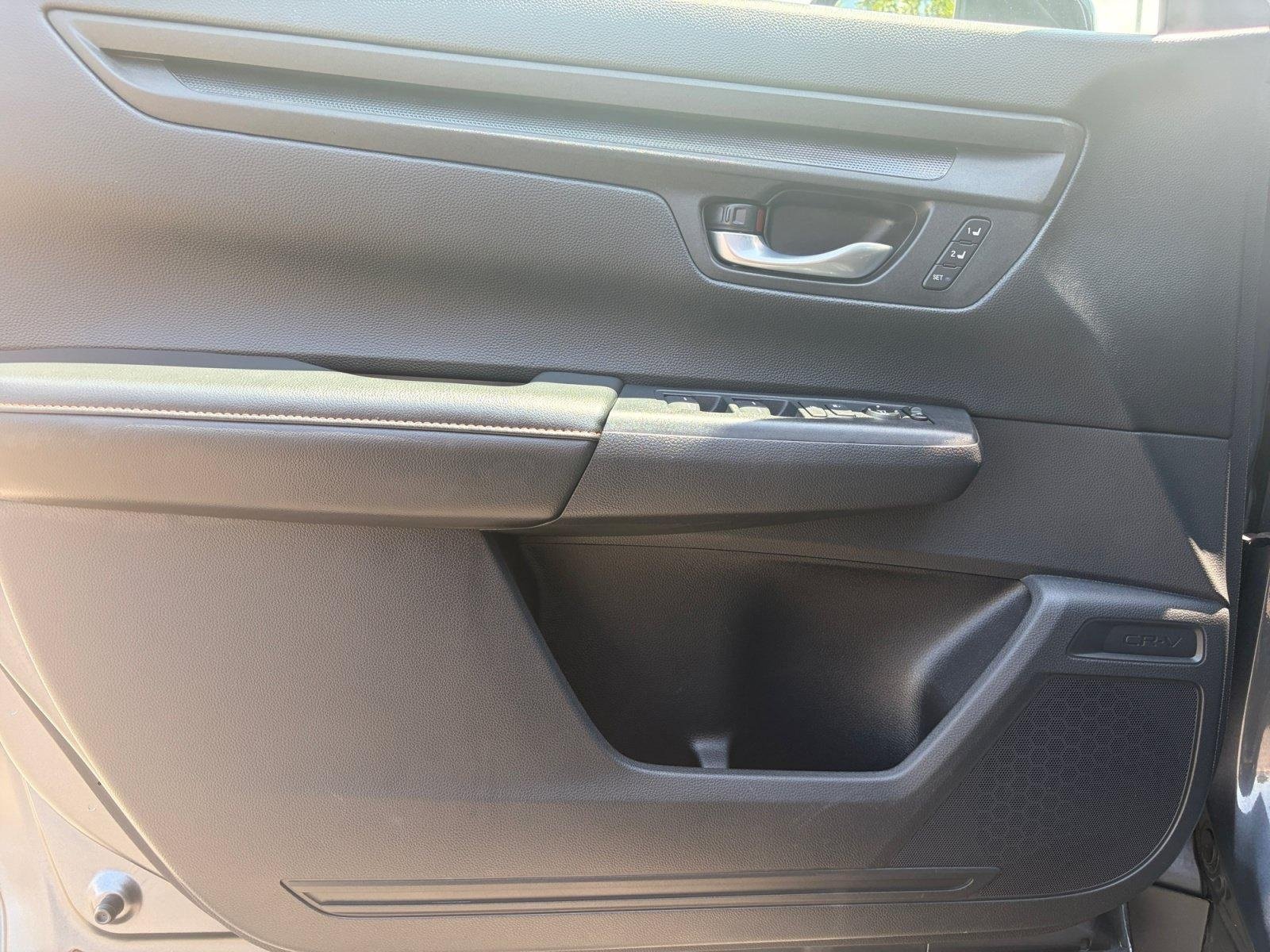 Used 2025 Honda CR-V Sport-L image 13