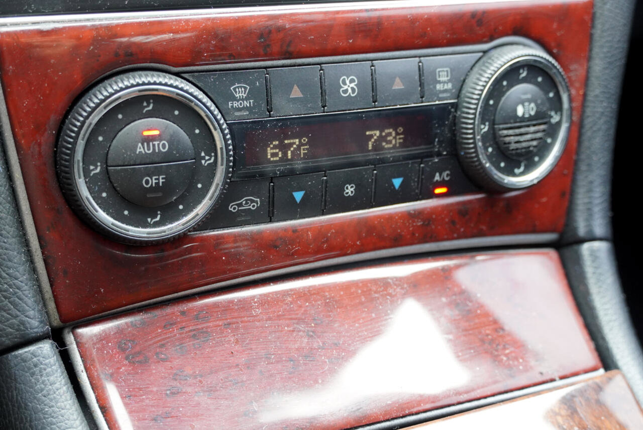 Used 2006 Mercedes-Benz CLK 55 AMG Cabriolet image 23