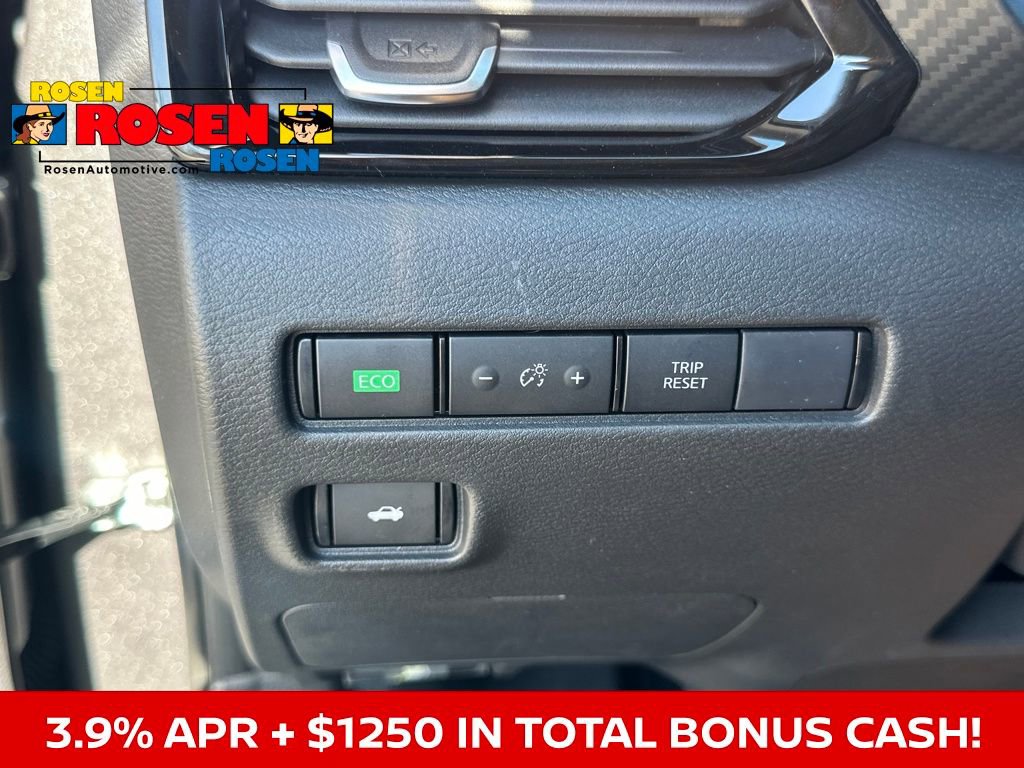 New 2025 Nissan Sentra SV w/ SV Premium Package image 13