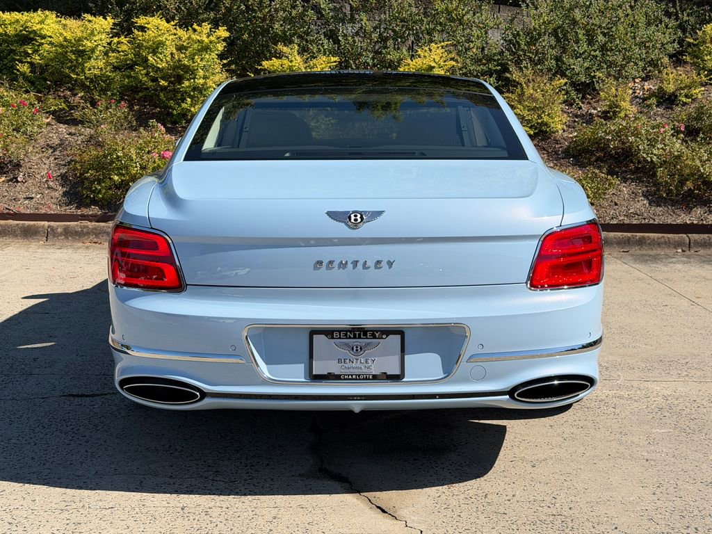 New 2026 Bentley Flying Spur Plug-In Hybrid image 10