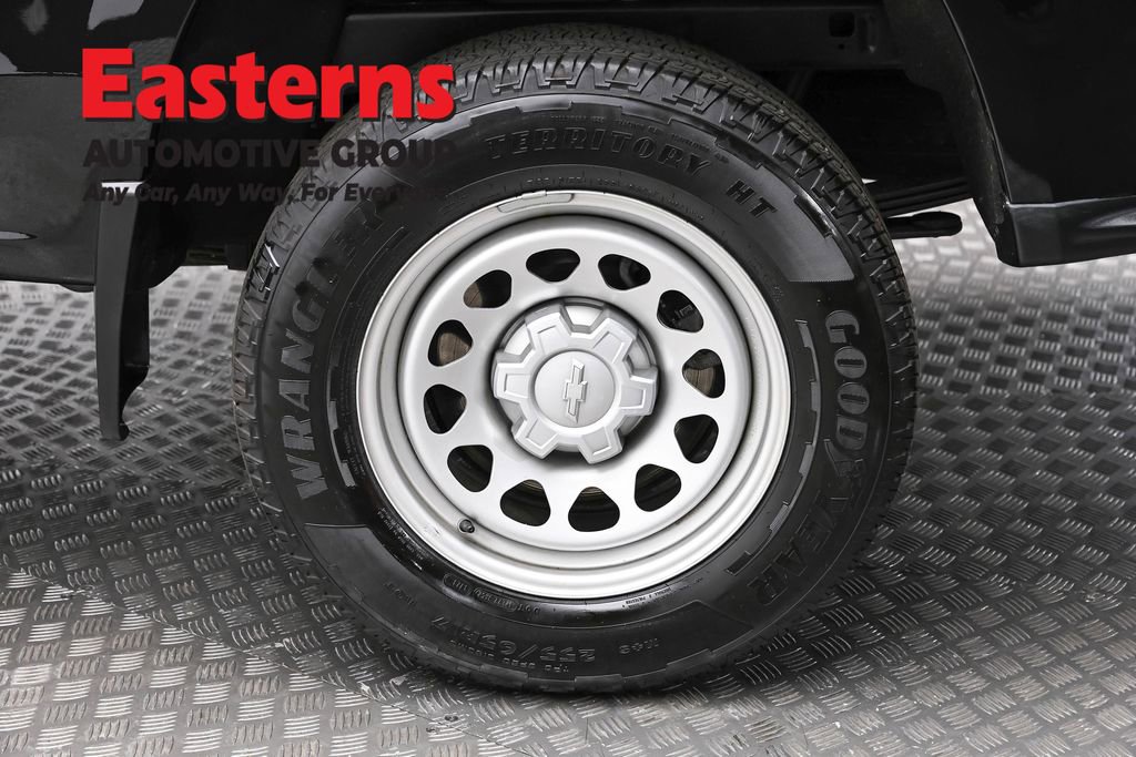 Used 2023 Chevrolet Colorado W/T RWD image 8