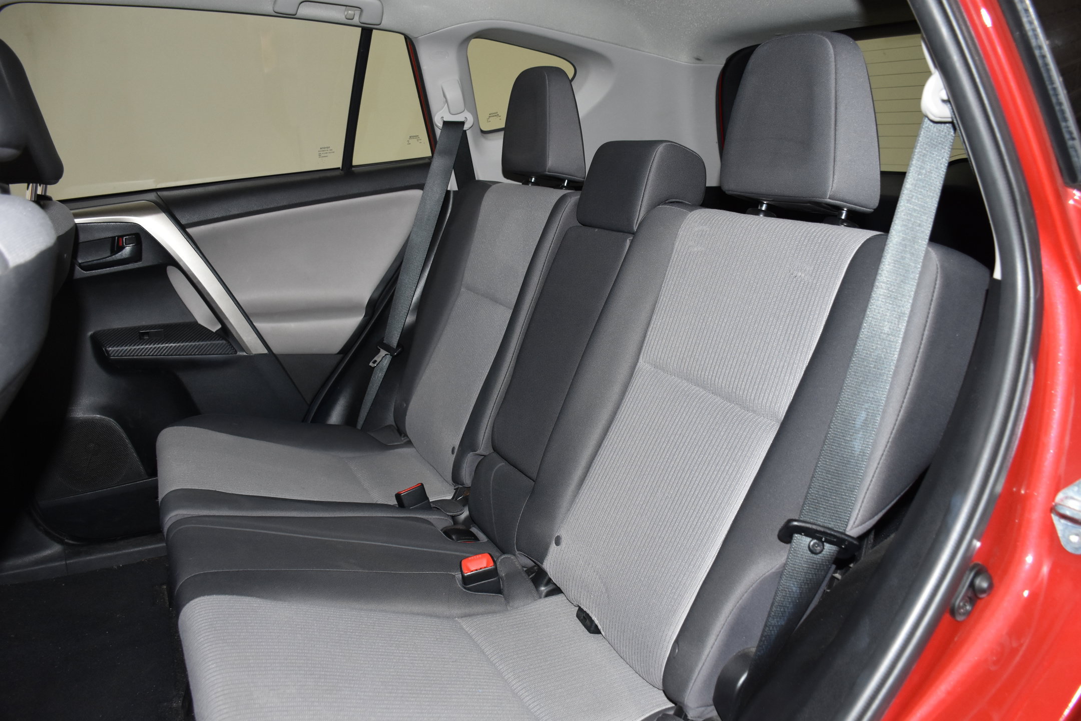 Used 2014 Toyota RAV4 LE AWD/4WD image 24