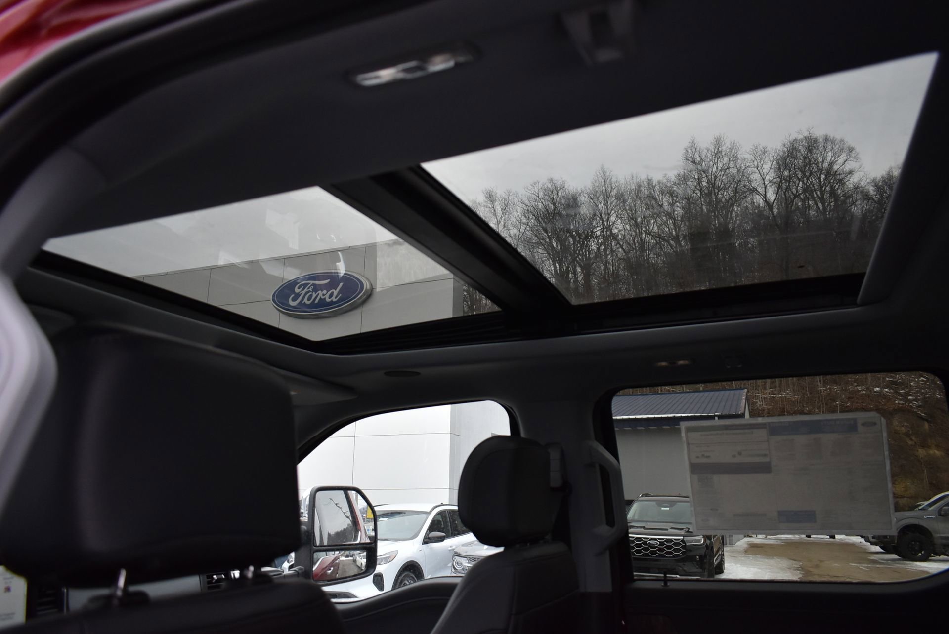 New 2026 Ford F250 Lariat w/ Lariat Ultimate Package image 17