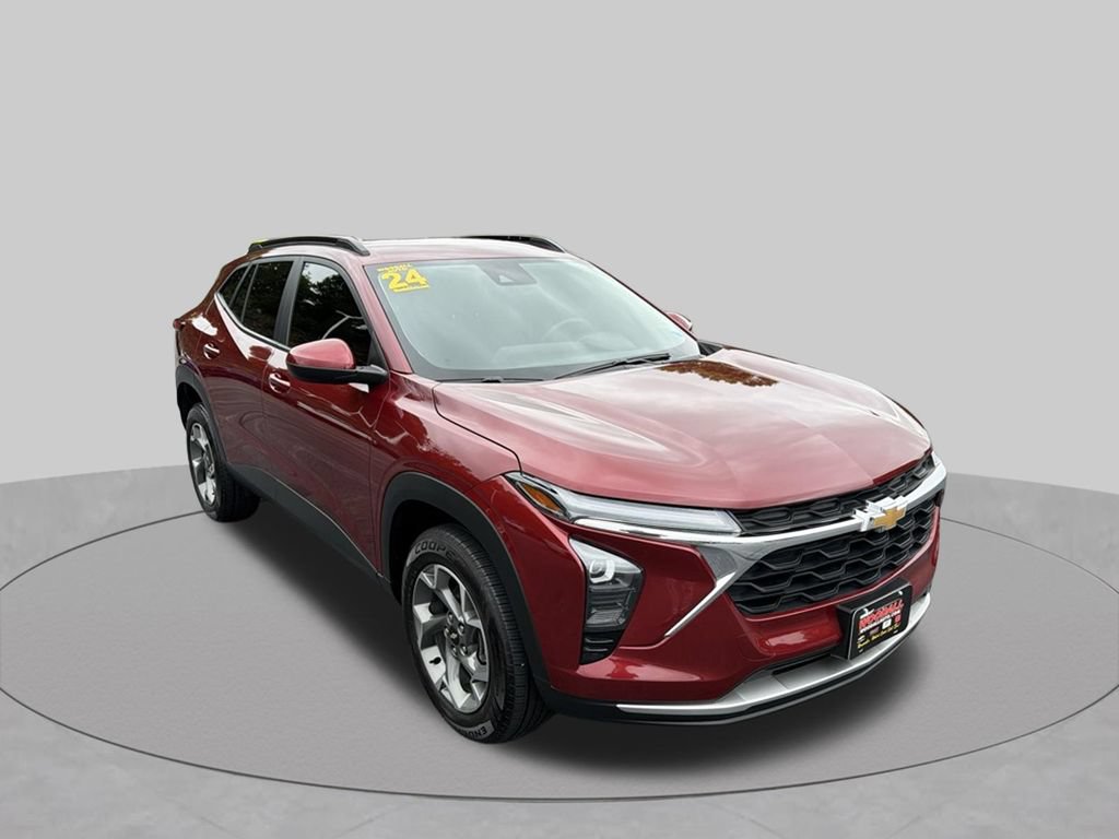 Used 2024 Chevrolet Trax LT w/ Driver Confidence Package