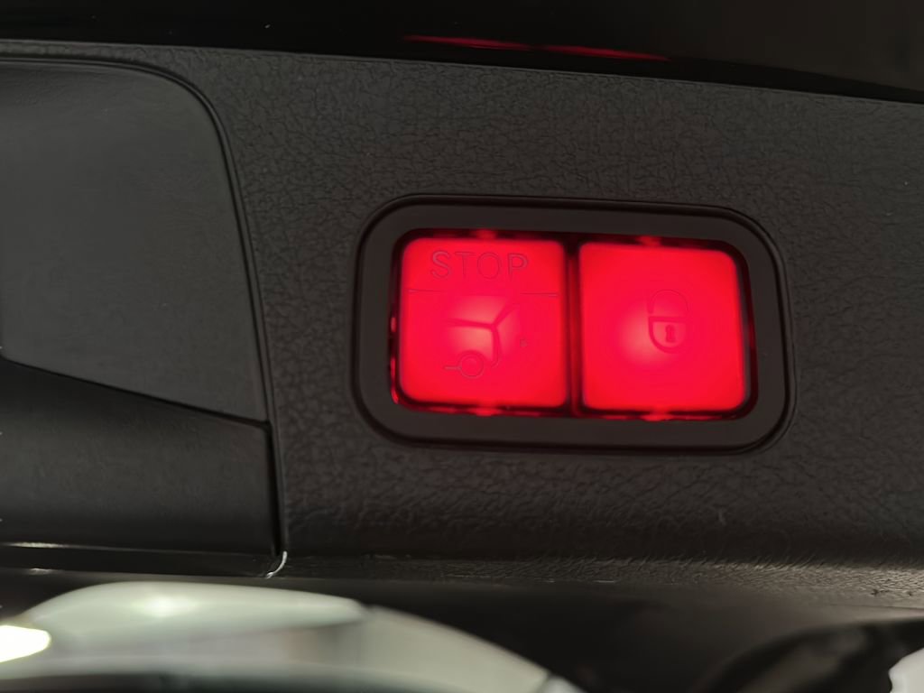 Used 2021 Mercedes-Benz GLB 250 4MATIC image 20