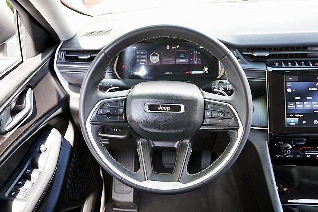 Certified 2023 Jeep Grand Cherokee L Laredo RWD image 20