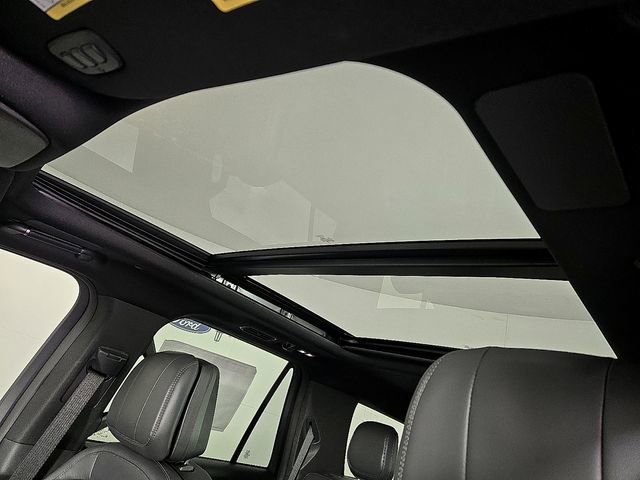 New 2025 Lincoln Navigator Reserve w/ Jet Appearance Package image 14