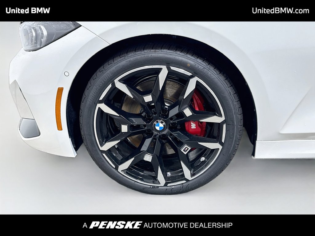 New 2026 BMW 330i Sedan w/ M Sport Package RWD image 9