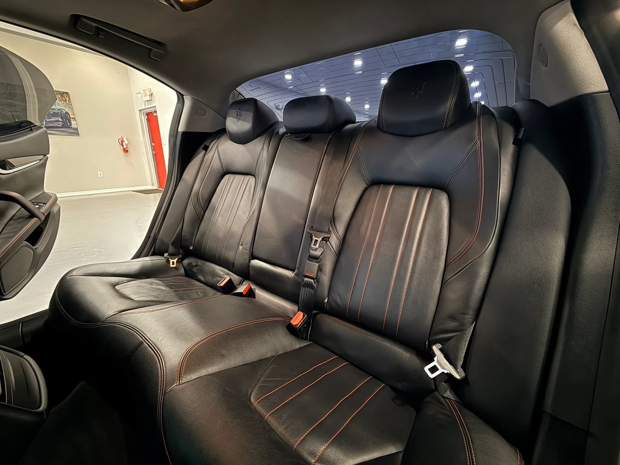 Used 2016 Maserati Ghibli RWD image 14