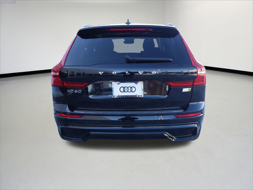 Used 2023 Volvo XC60 T8 Ultimate w/ Climate Package image 3
