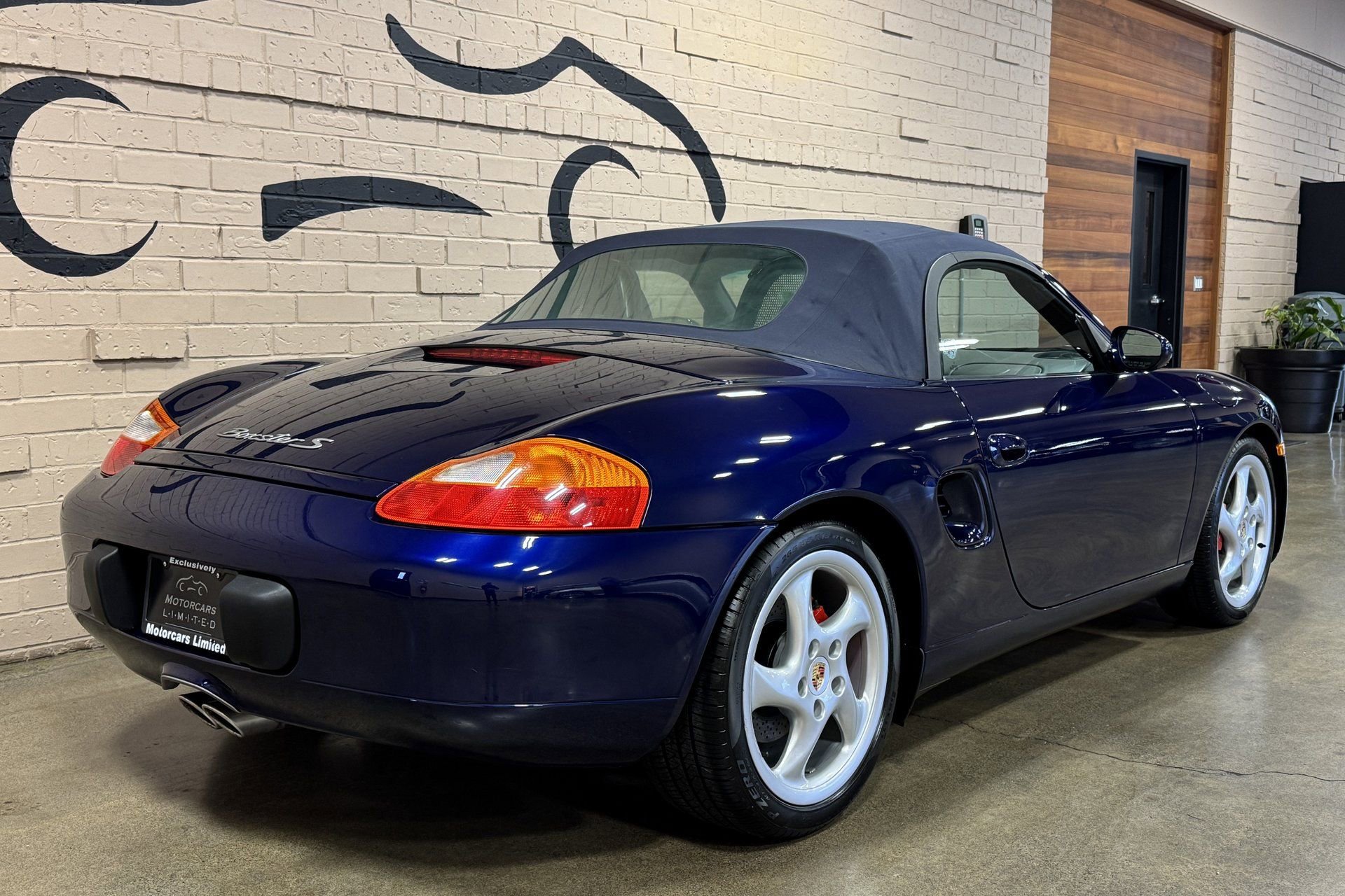 Used 2001 Porsche Boxster S image 7