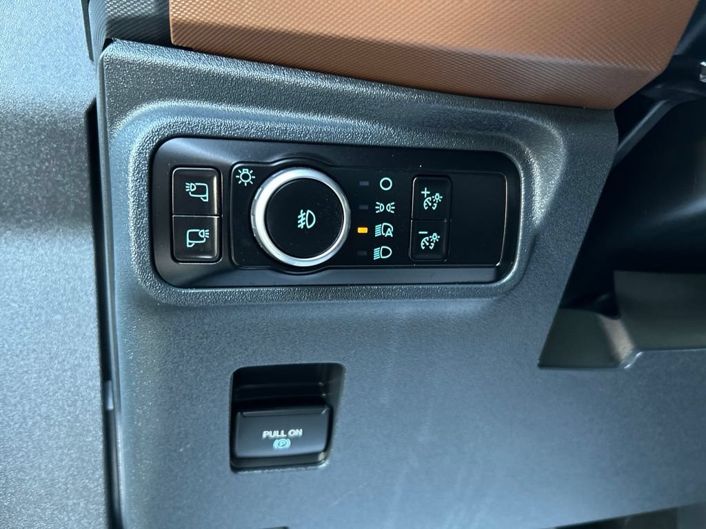 Used 2024 Ford Bronco Outer Banks AWD/4WD image 19