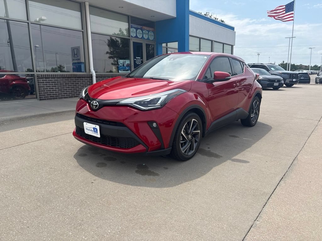 Used 2020 Toyota C-HR Limited FWD image 1