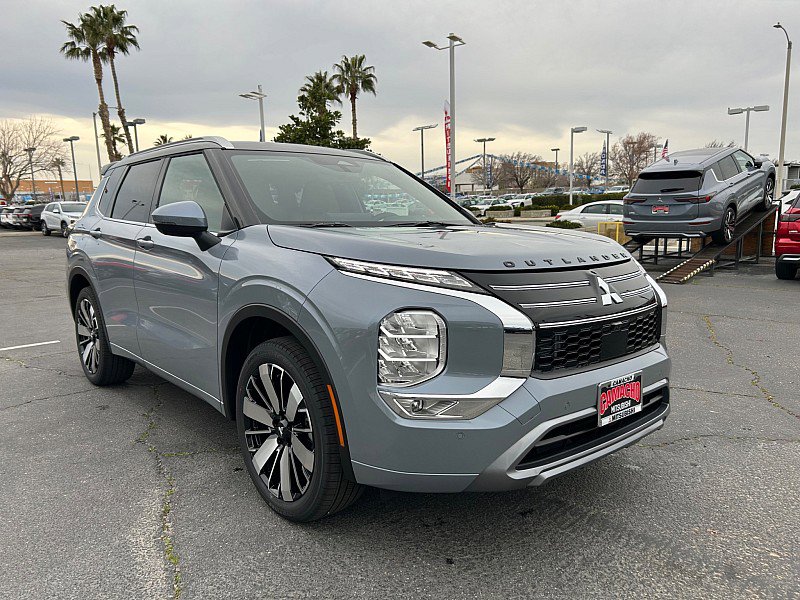 New 2026 Mitsubishi Outlander SEL