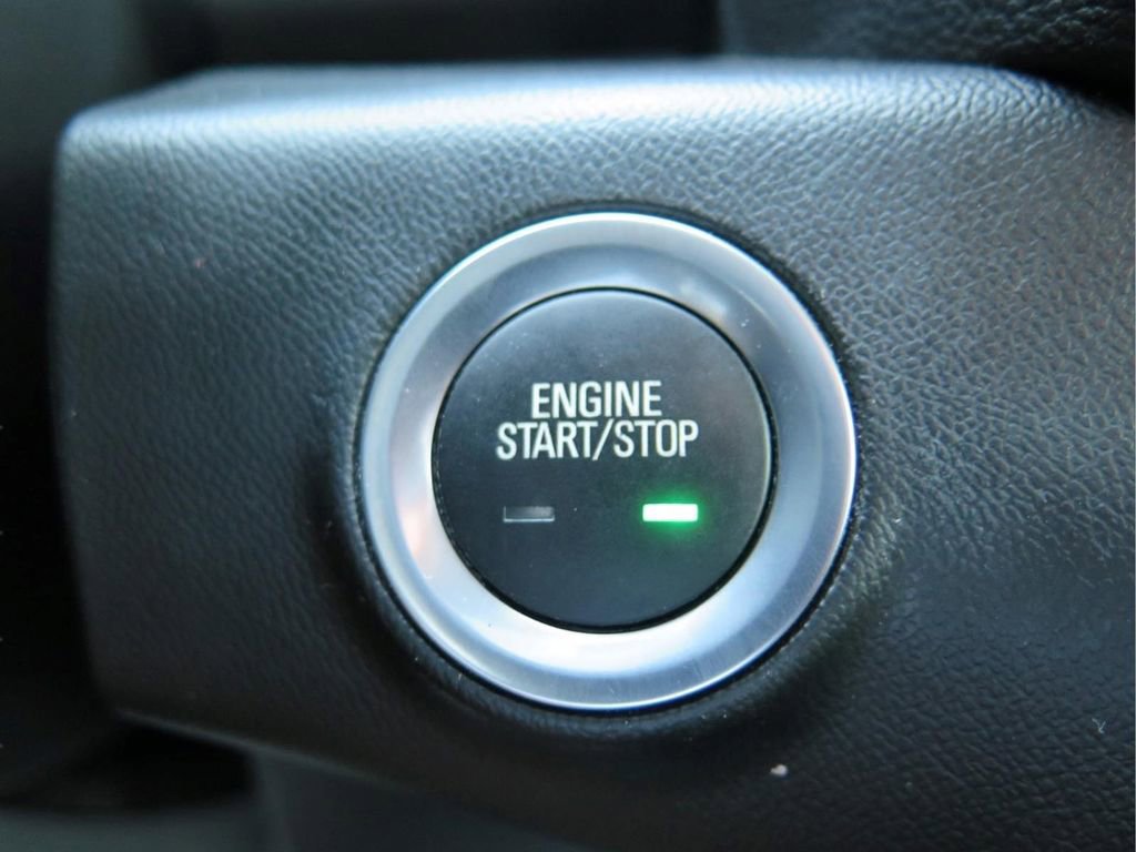 Used 2023 GMC Terrain SLE w/ Driver Convenience Package FWD image 20