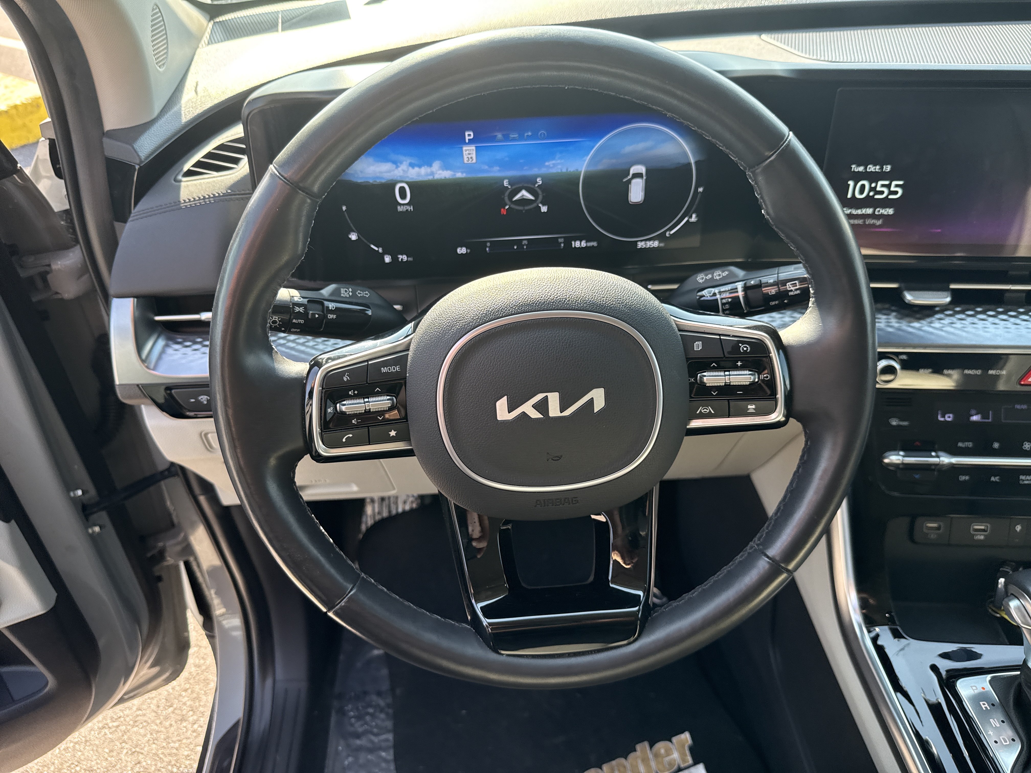 Certified 2024 Kia Carnival SX Prestige FWD image 18