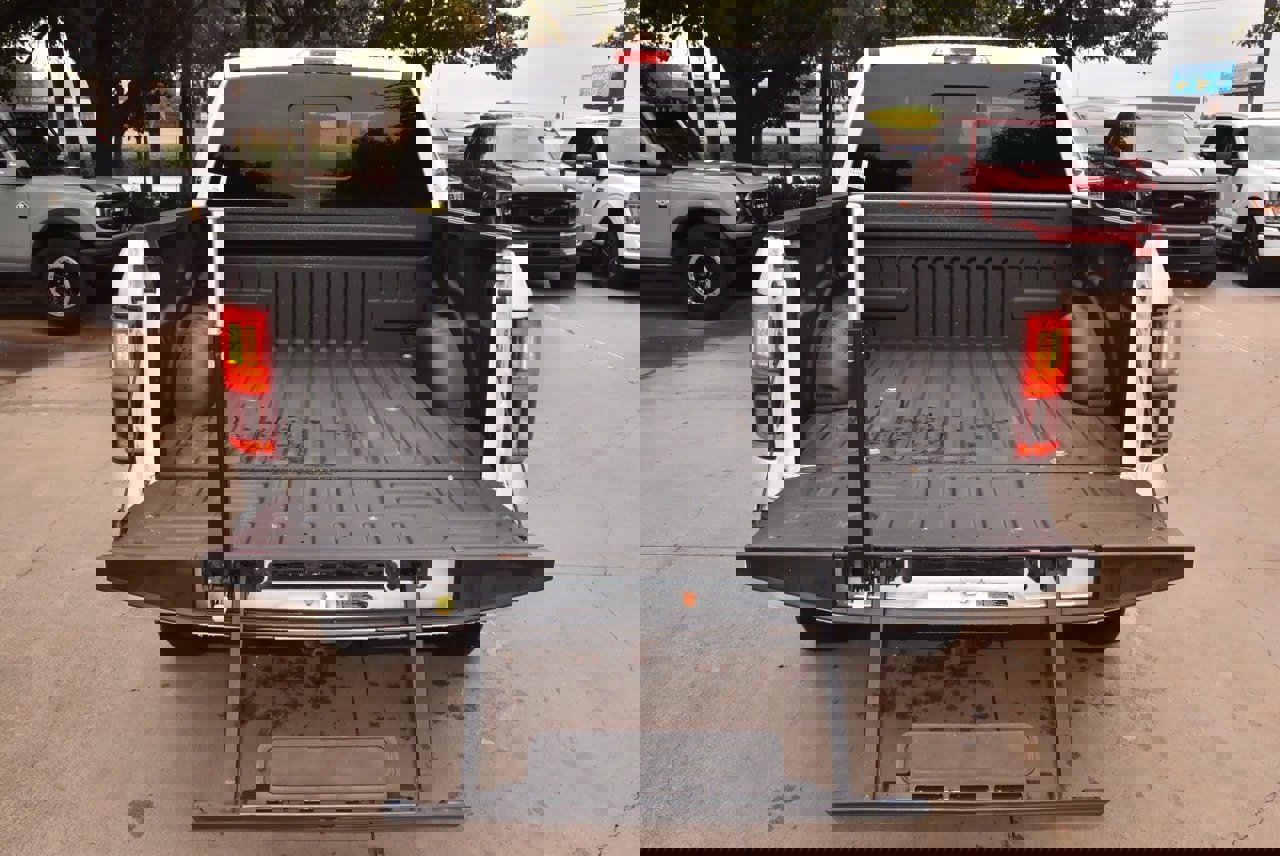 Used 2020 Ford F150 Platinum w/ Equipment Group 701A Luxury image 38