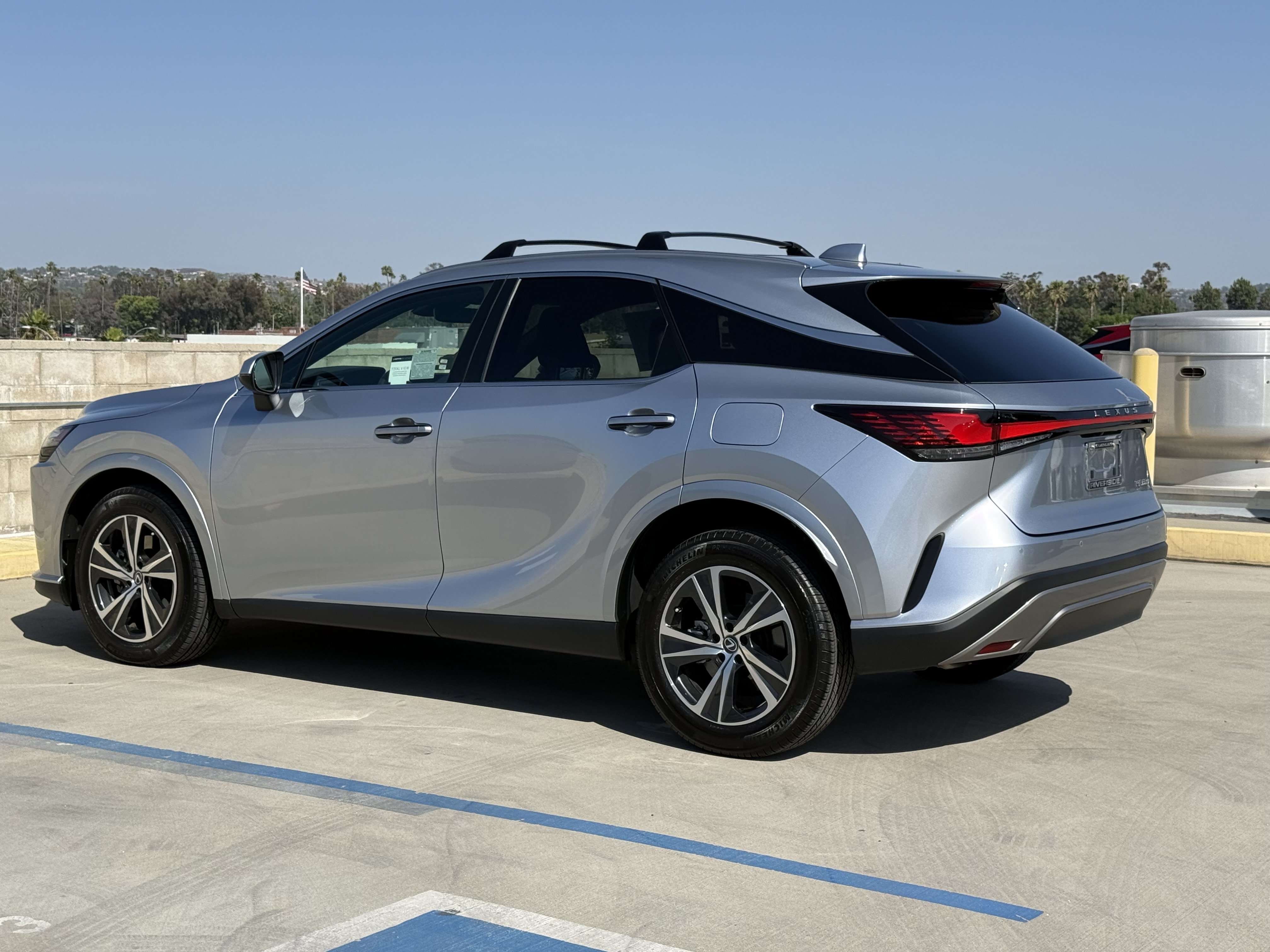 Certified 2025 Lexus RX 350 FWD w/ Technology Package image 9